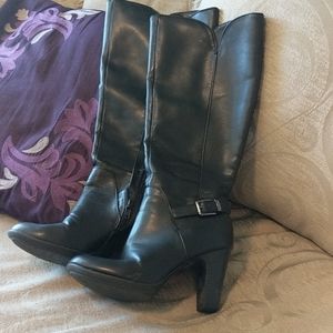 🌷 3/$20 Sale! Black high-heeled boots